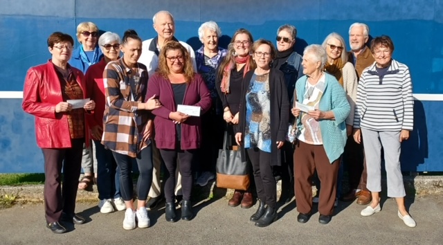 Recipients of Foundation Cheques.